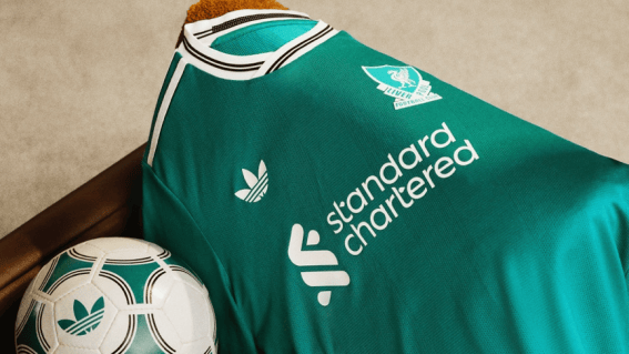 二客场球衣, 球衣采用轻, 球衣发布